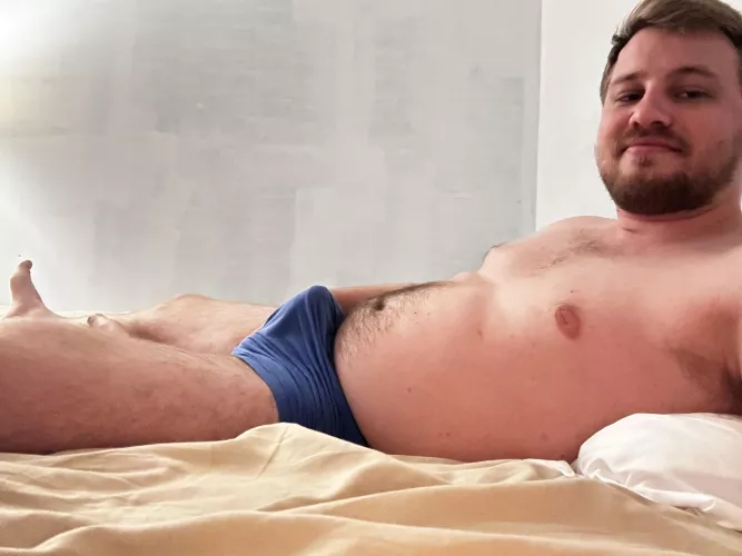 the head is just poking out  by wakeandb1ake236