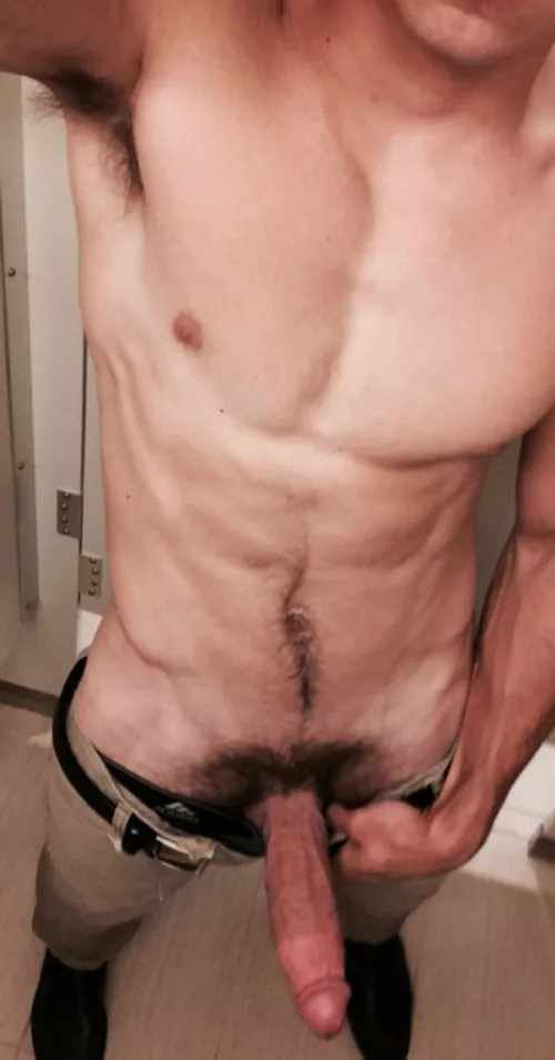 There is still space in the toilet  😏 by Leopse1188