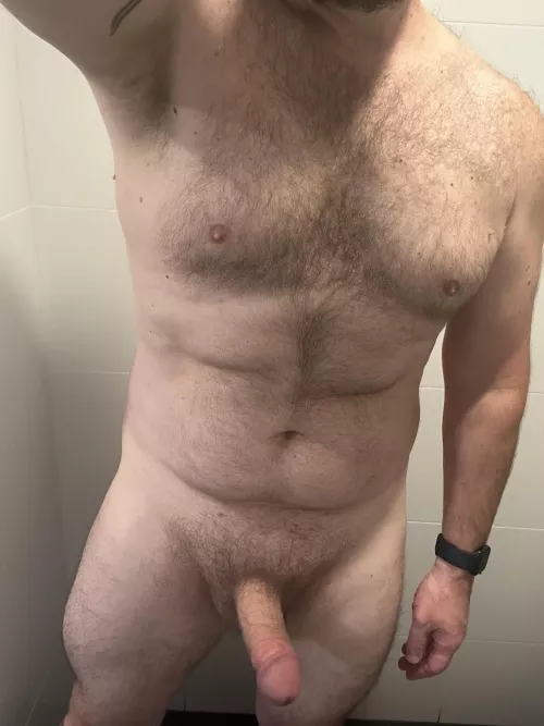 Totally straight guy needs converting by pinchymcpincherson