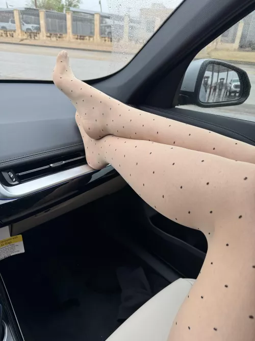 Try to keep your eyes on the road, please? by PsychologicalAd7907