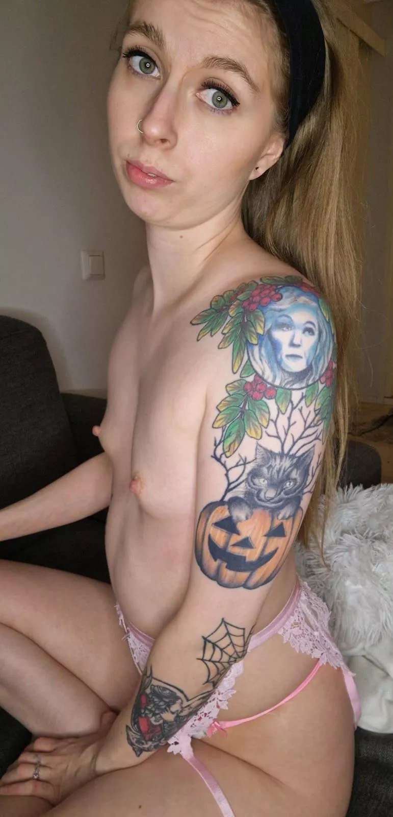 What do you think of small tits depicted from the side;) posted by Eriis94