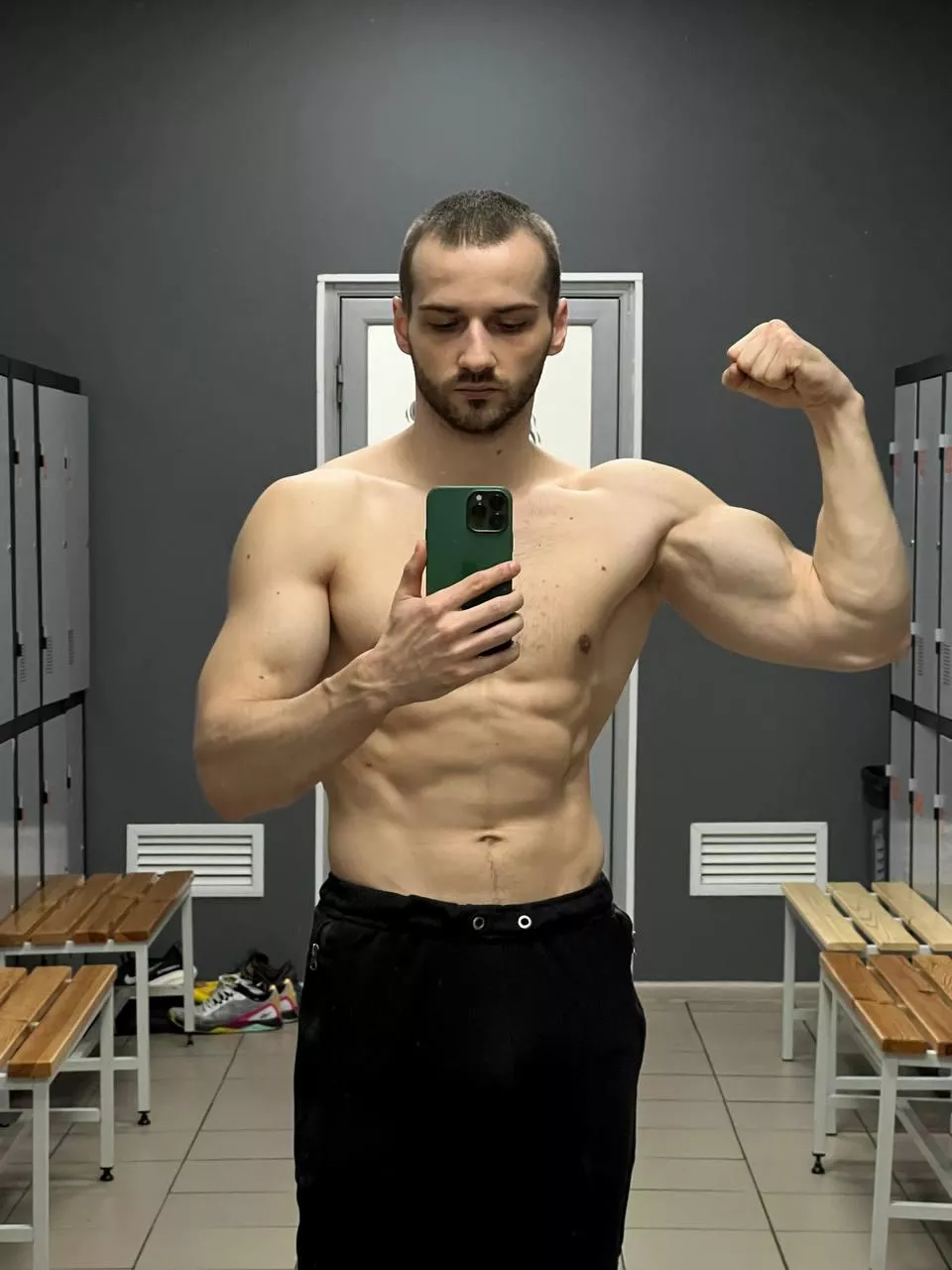 Would you like to smell my armpit after workout?  posted by vitalysportguy