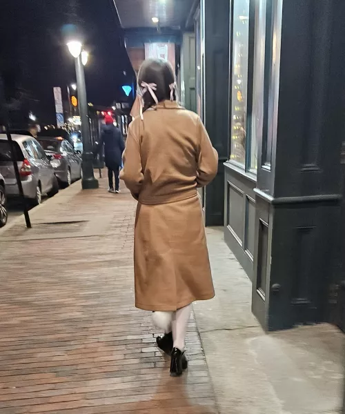 You just barely tell this kitten swaying by. by sexandhearttogether