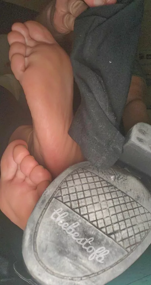 You like them hot and sweaty? by Thebestofbonnie