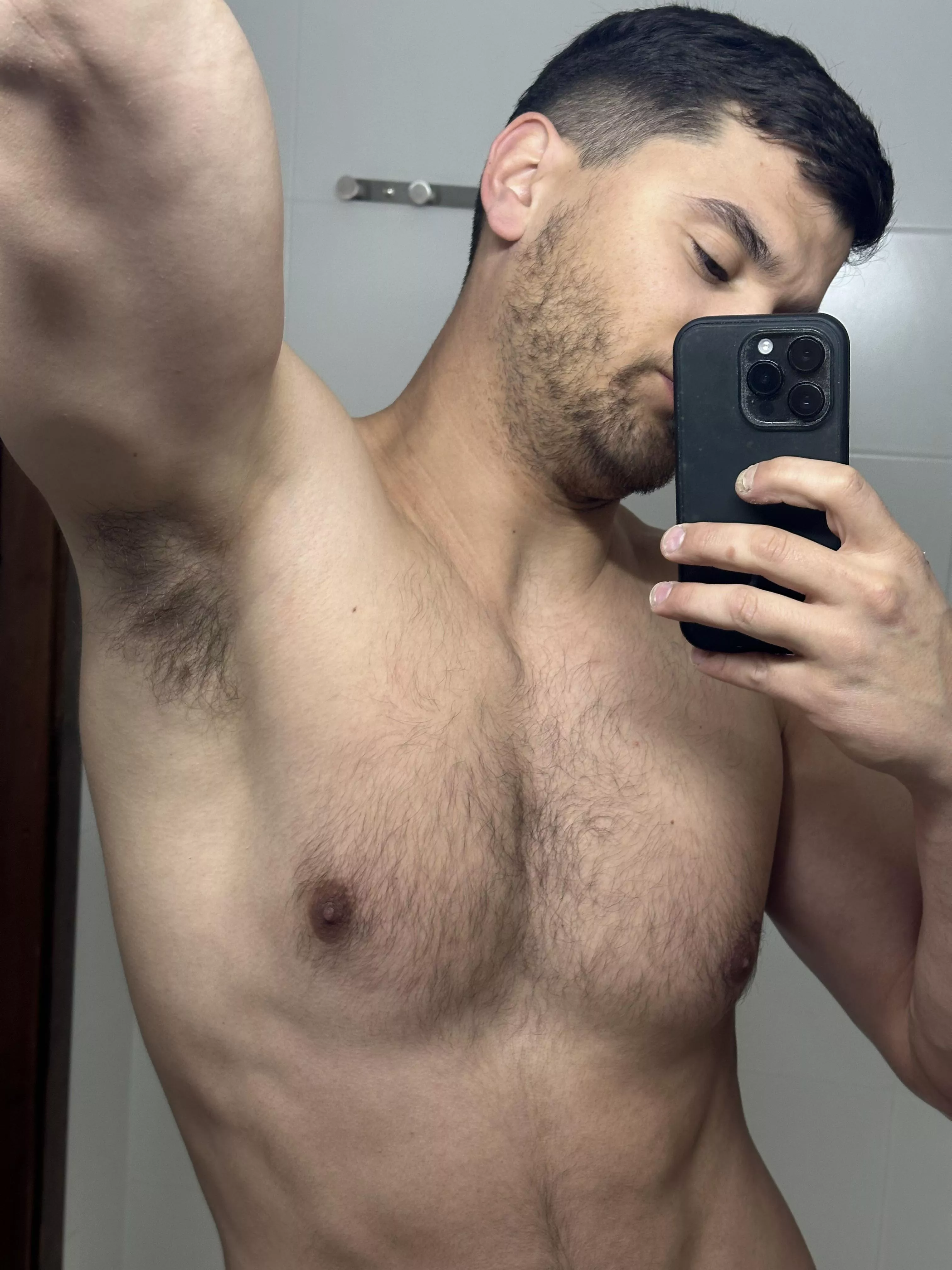 Your curious bear hairy, use me🐻😈 posted by realisiwak