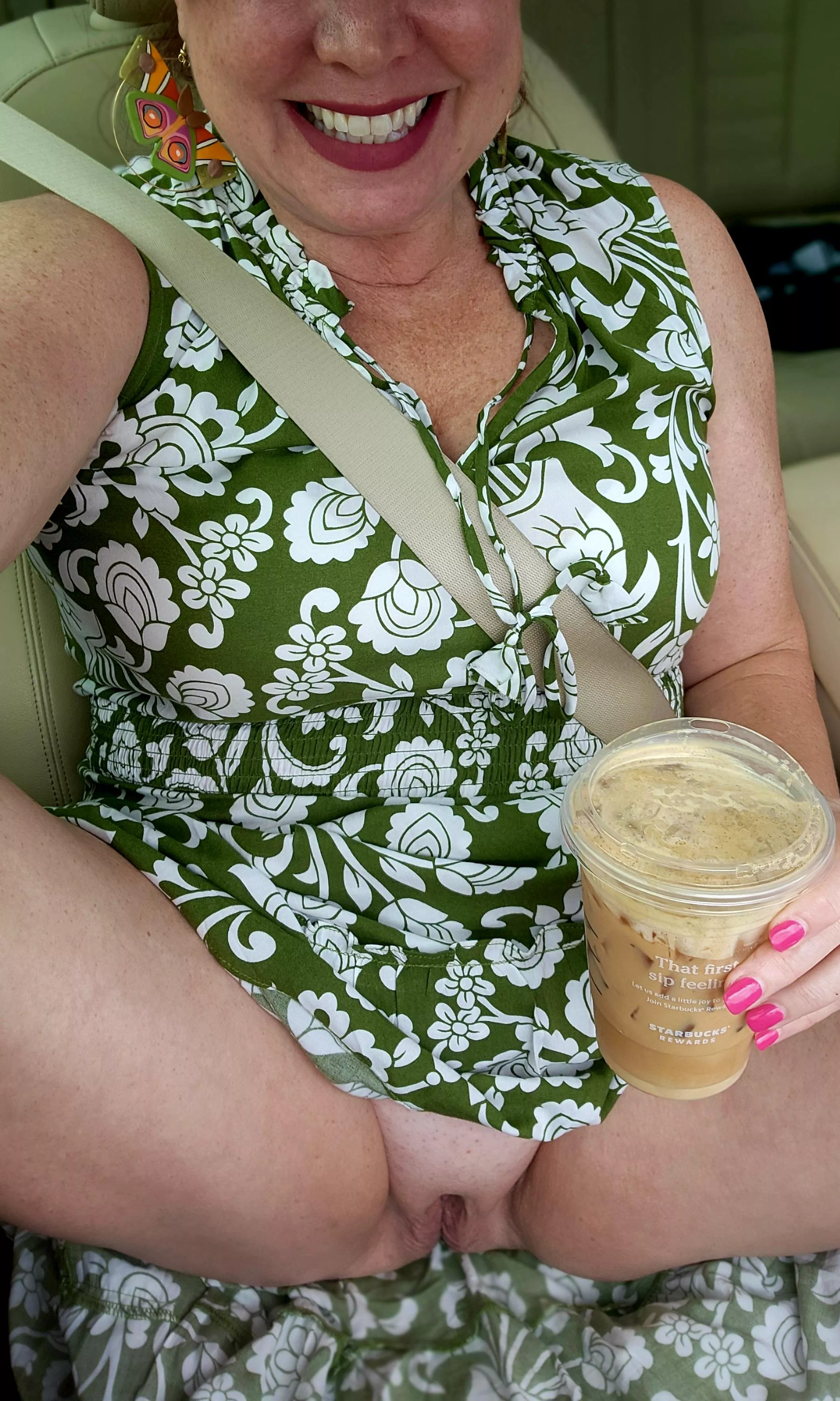 You're lucky! One more coffee post from the redhead next door☘️ posted by NeedABossLikeHey