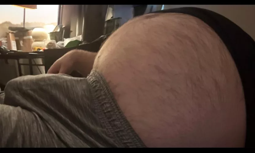 (40) my tummy hurts by jpishungry