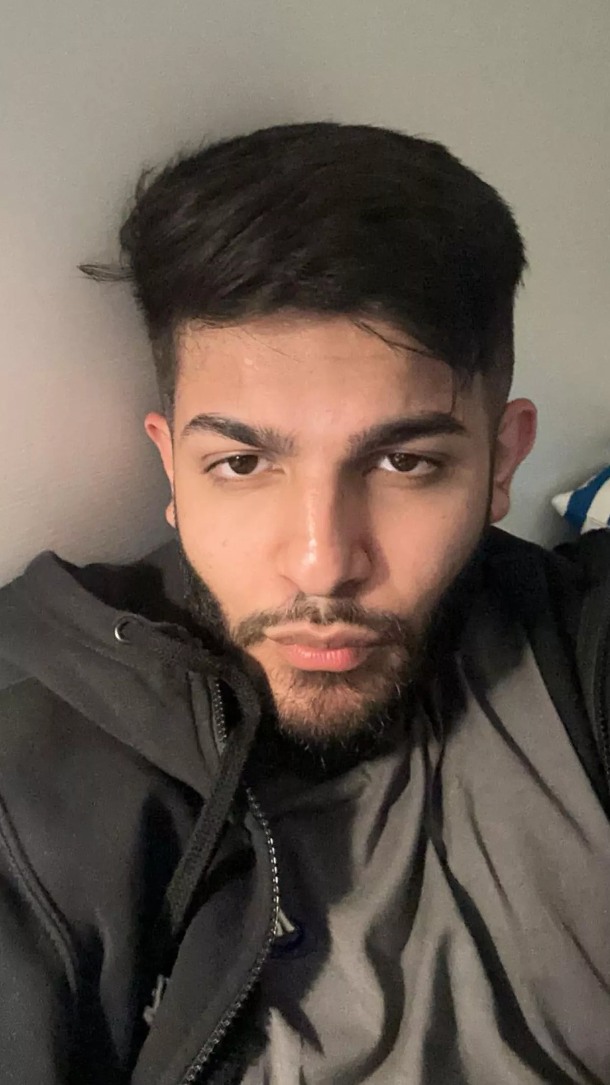 Anyone down to play cod, apex, gta or Fortnite hmu posted by Electrical-Pop2274