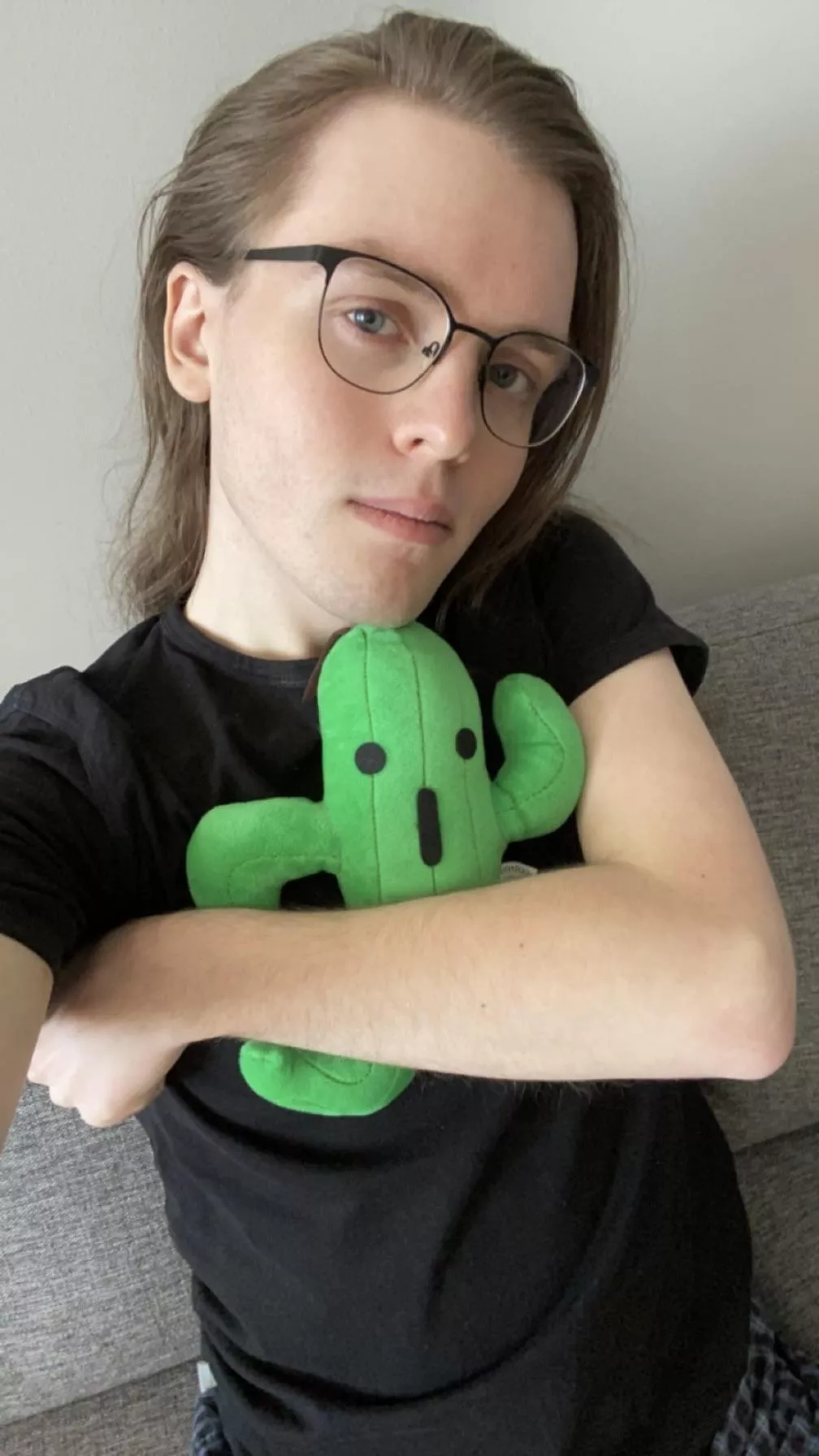 Anyone up for some cuddles and Final Fantasy? posted by shape-of-quanta