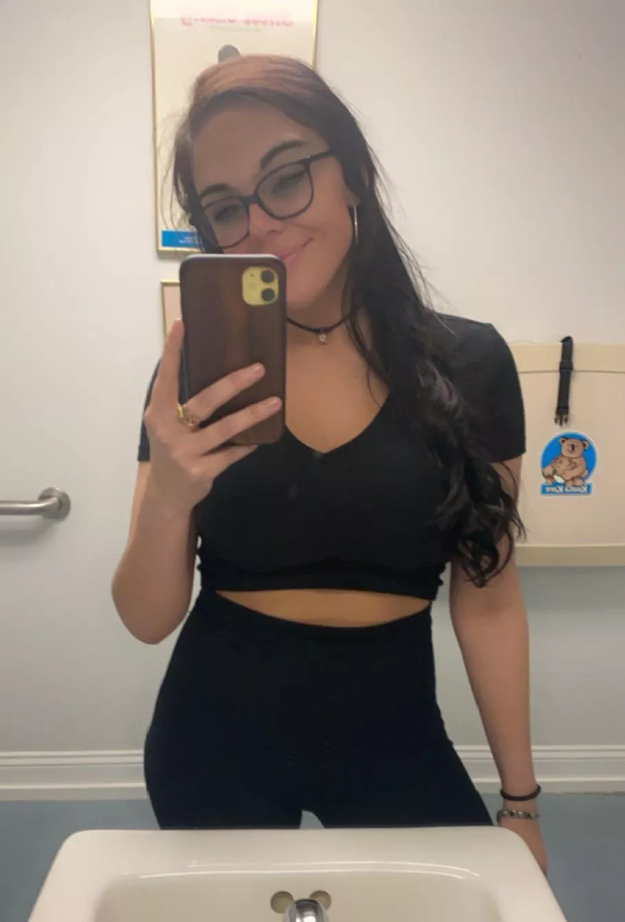 brunette baby :) posted by bangbangreign21