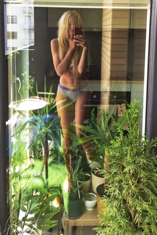 Good morning  by Chloejonesfeld