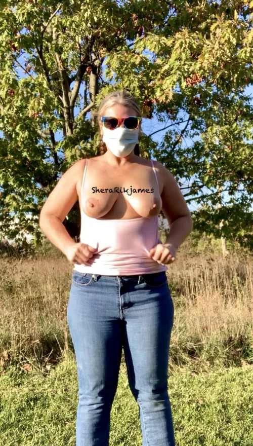 Happy Sunday 😊 by Sherarikjames723