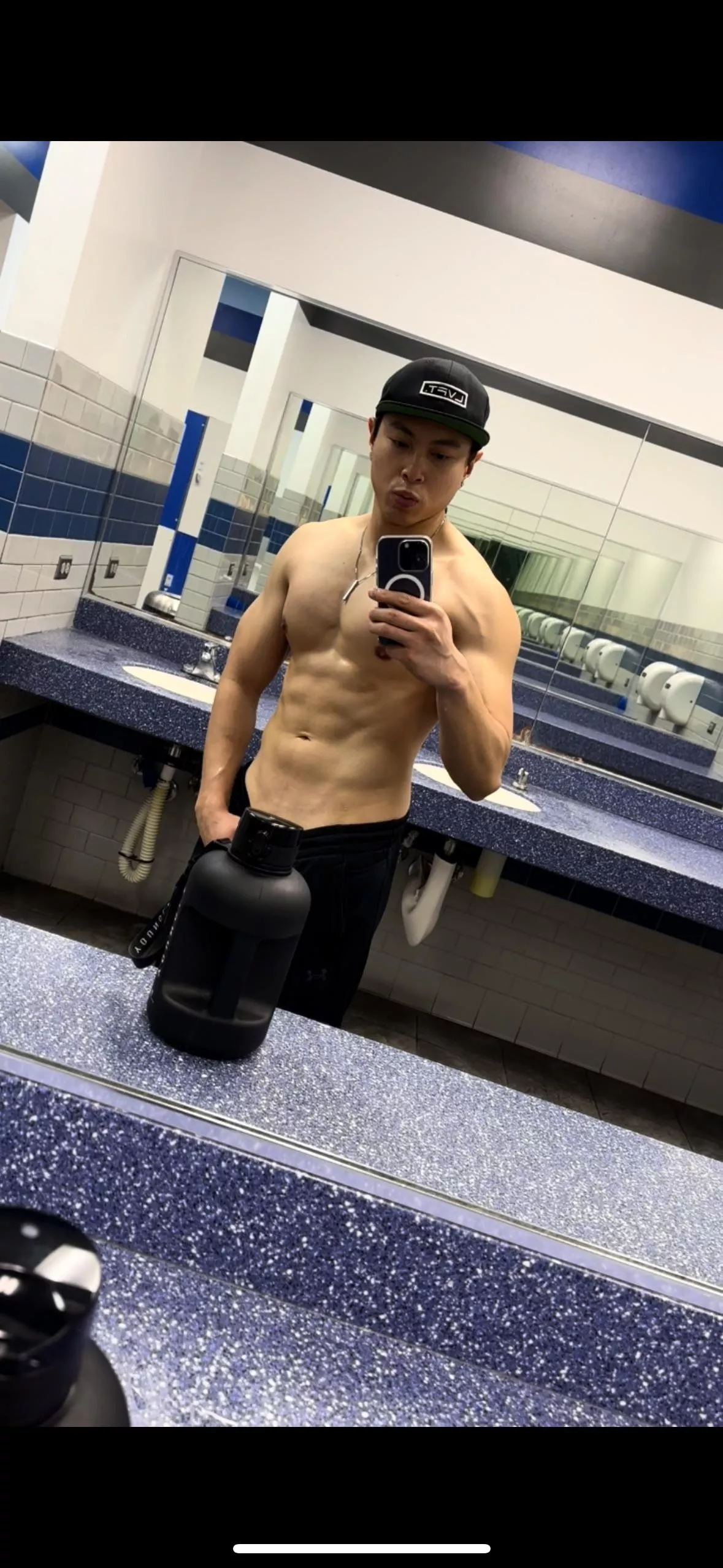 Happy Sunday! You like fit asian boys? posted by UpperBodybuilder5