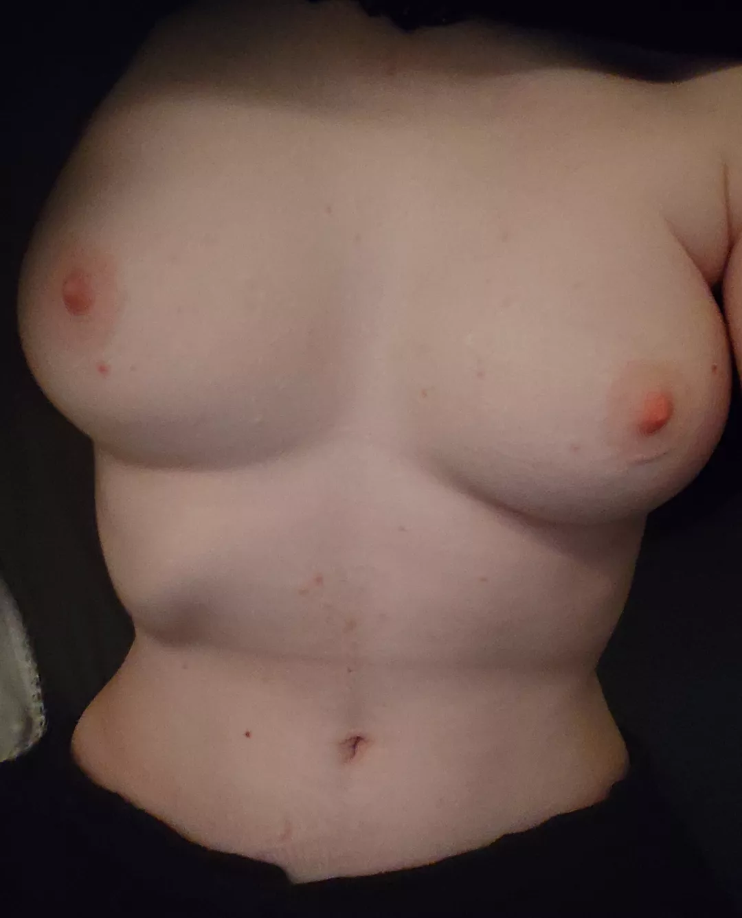 Heyy, what do you think? Tell me everything you'd like to do to me! 18f posted by daddysfavfucktoy