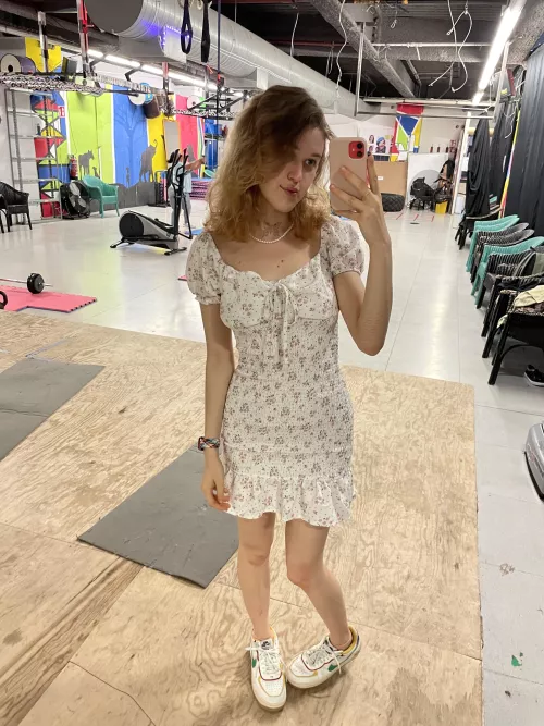 how do i look in my dress? by Saige_Anne