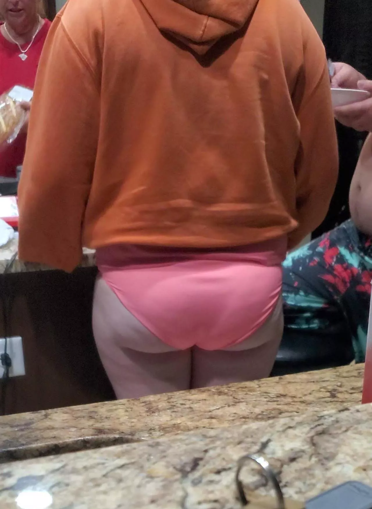 how does my add look in these shout out to my homie for the photographer skills lol posted by partyseeker97