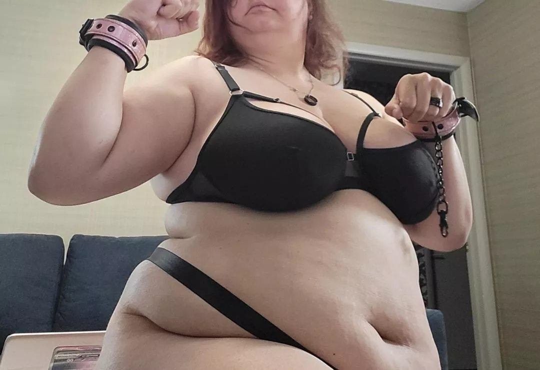 I'll squeeze you between my thighs.  posted by nerddling