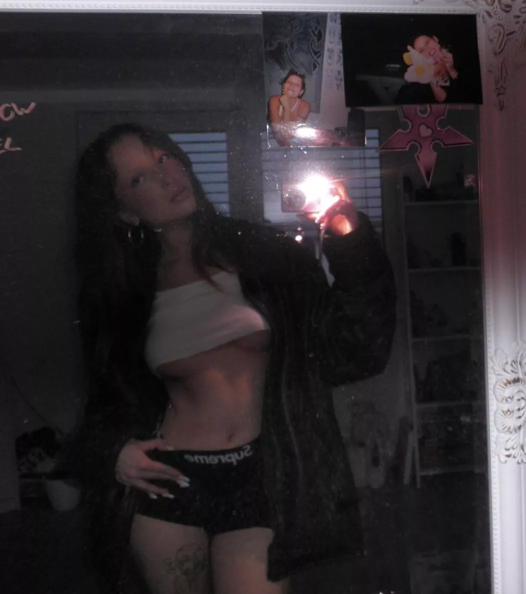 Should I clean mirror or post more spicy ? posted by x851221