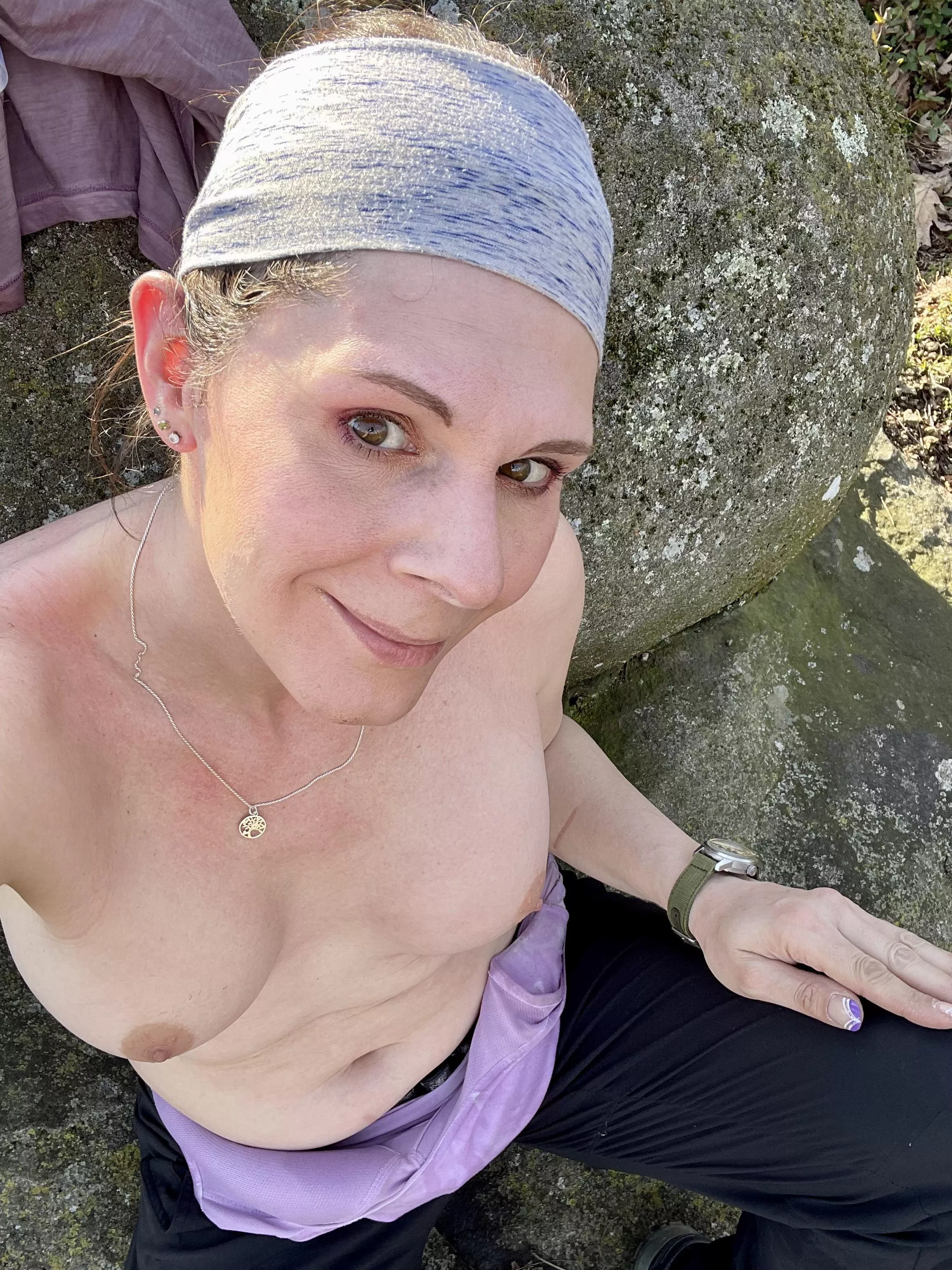 The sunshine & warmer weather is perfect for flashing my boobs 💗42F posted by TheRealAutumnGoddess
