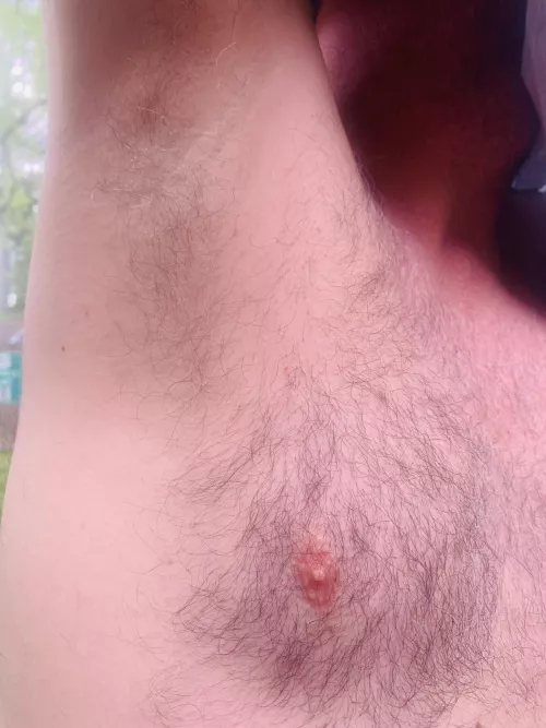 What do think of my bushy armpit??? by funbouncywifey1