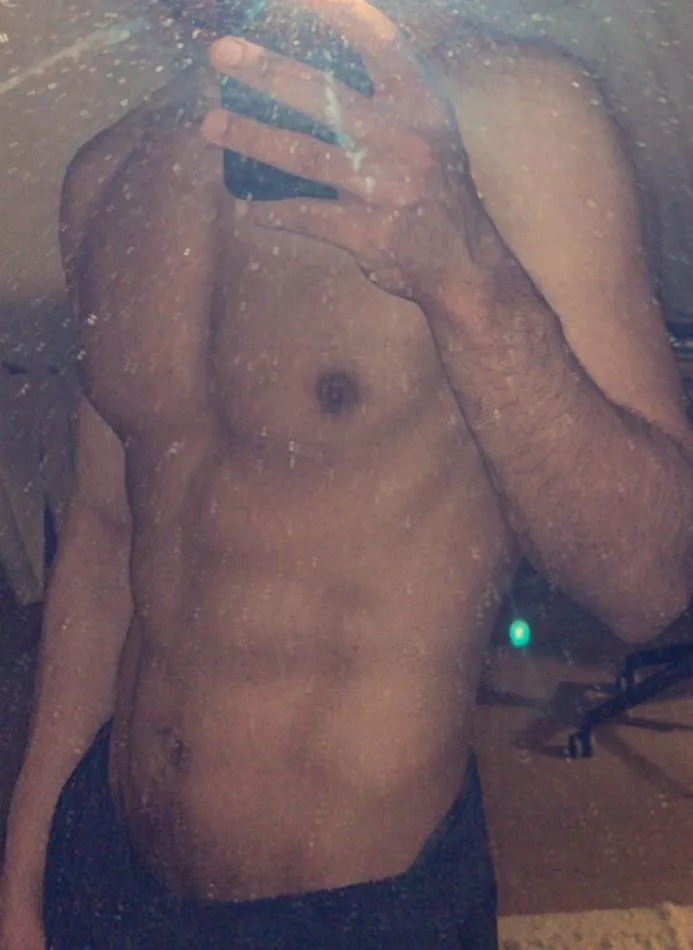 23 m Sweden, anybody horny on rn? Bottoms++ bros+ no chubs! Hmu mael-01 posted by Junior-Strain9119