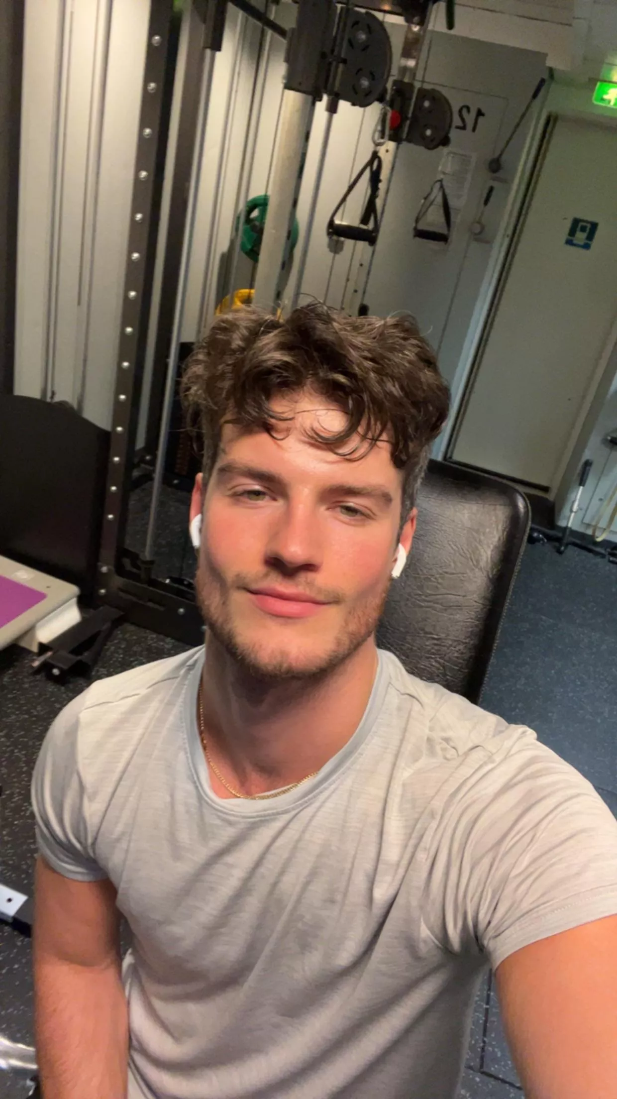 [24]I give you this look during gym, wyd? 😈 posted by Nicolaj_w