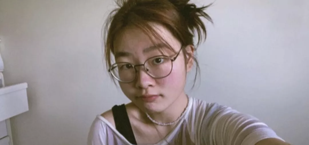 5'2 freshmen in college :) posted by melissap27