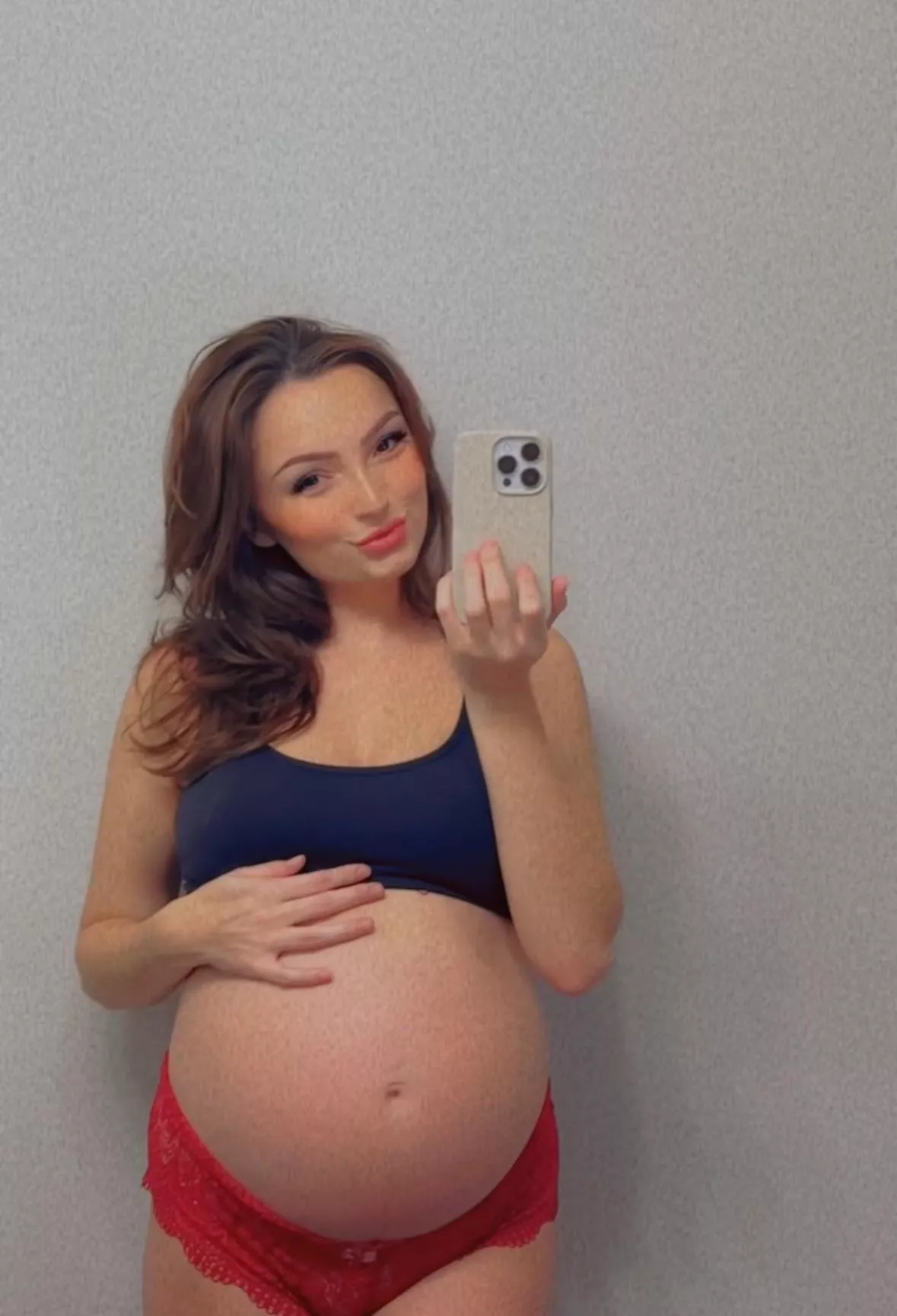 8 months pregnant, would you still fuck me? posted by BreathStunning4769