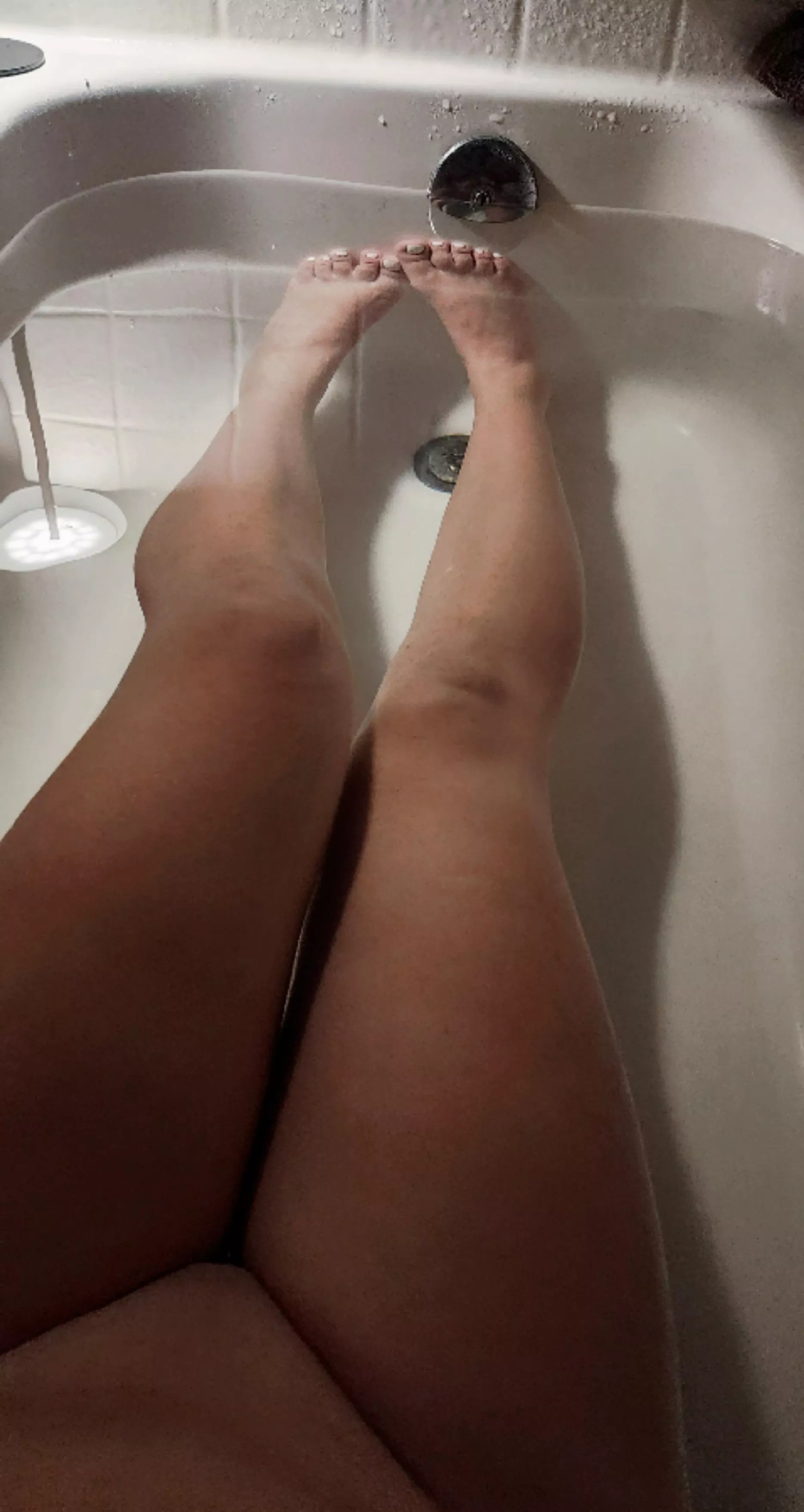 A little after workout bath. 💦 posted by Funny_Manager8870