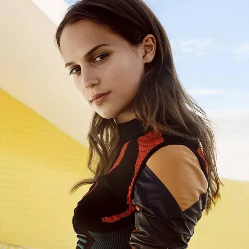 Alicia Vikander by ViRuZ17k