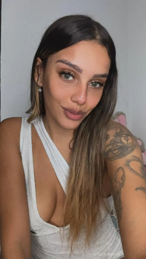 Behind green eyes by fairlywendy