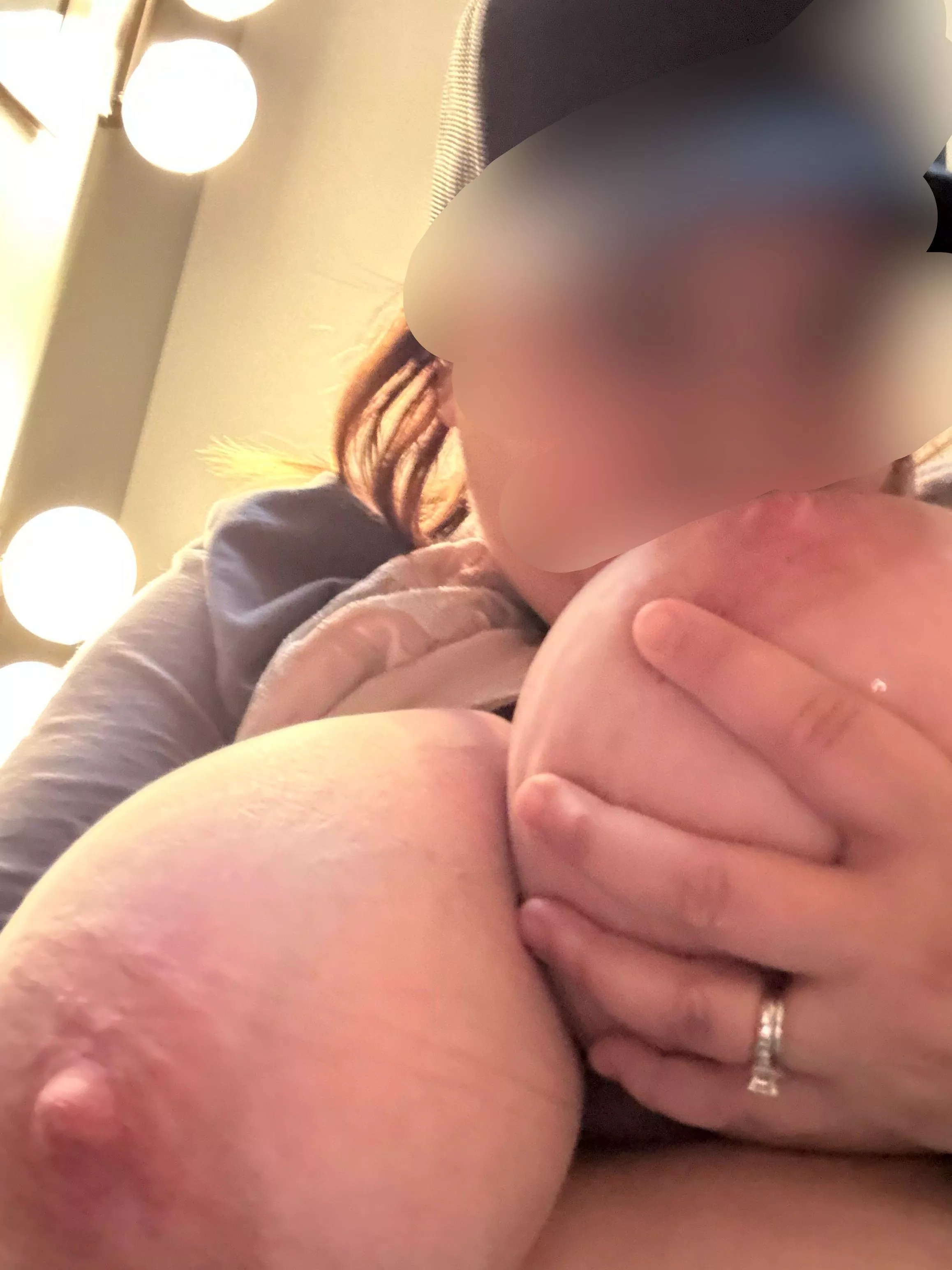 Bra up and boobs out posted by AliciaBibs