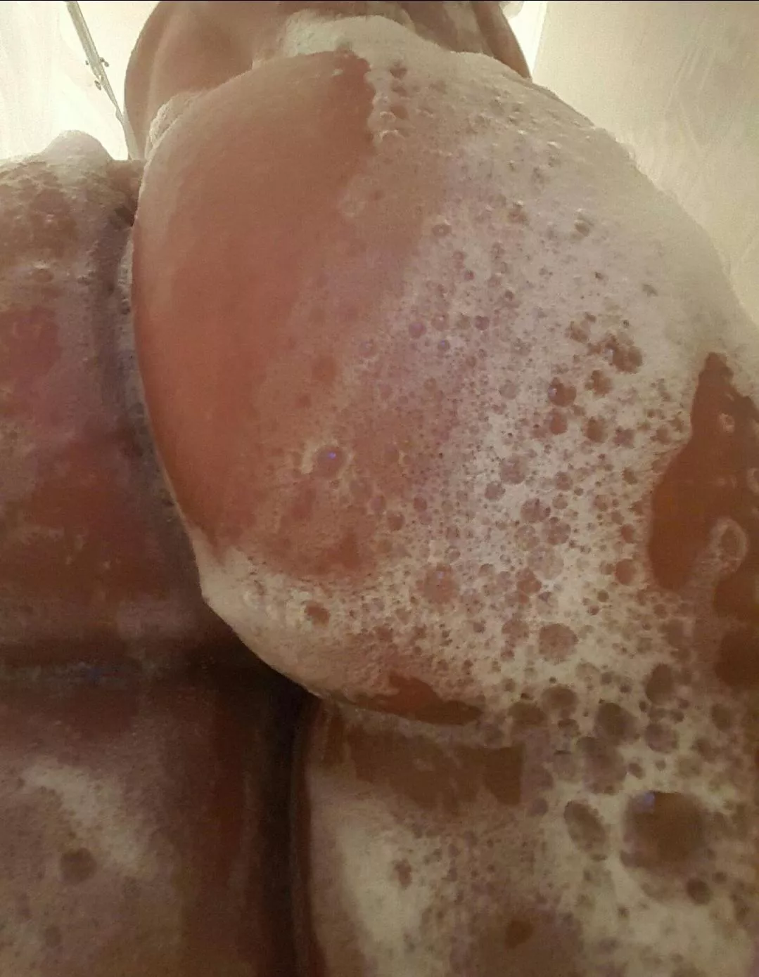 Bubbles posted by pineapple-sunset8