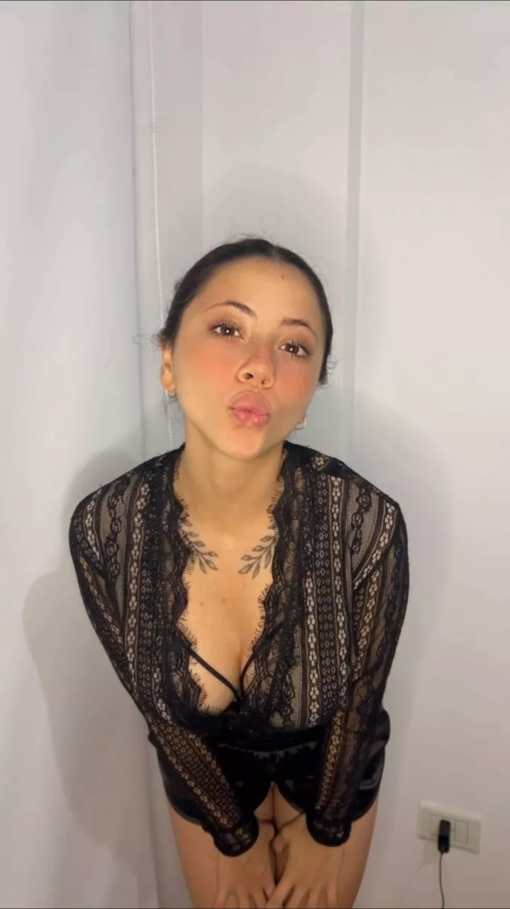 Came over to see if you want to have dinner together posted by Pixelfish123