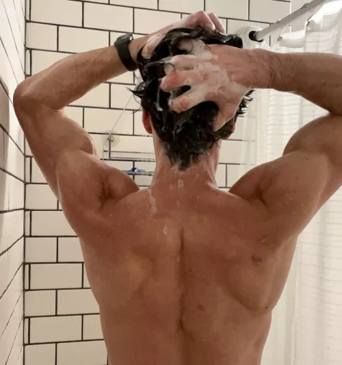 Can someone get my back for me? by Shred_and_Bread