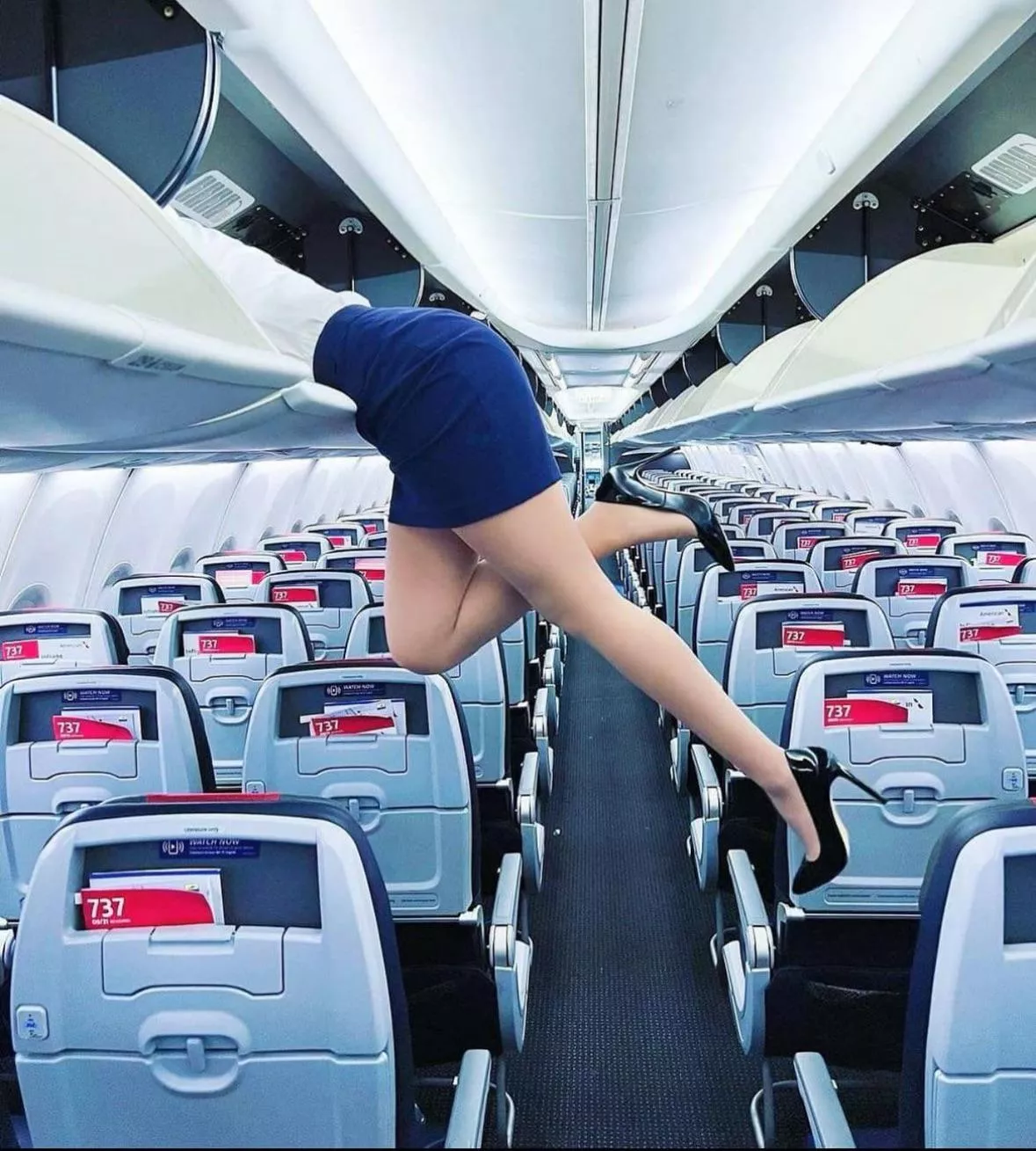 Can you help me find my carry on, please? posted by IkarusAndTheSun