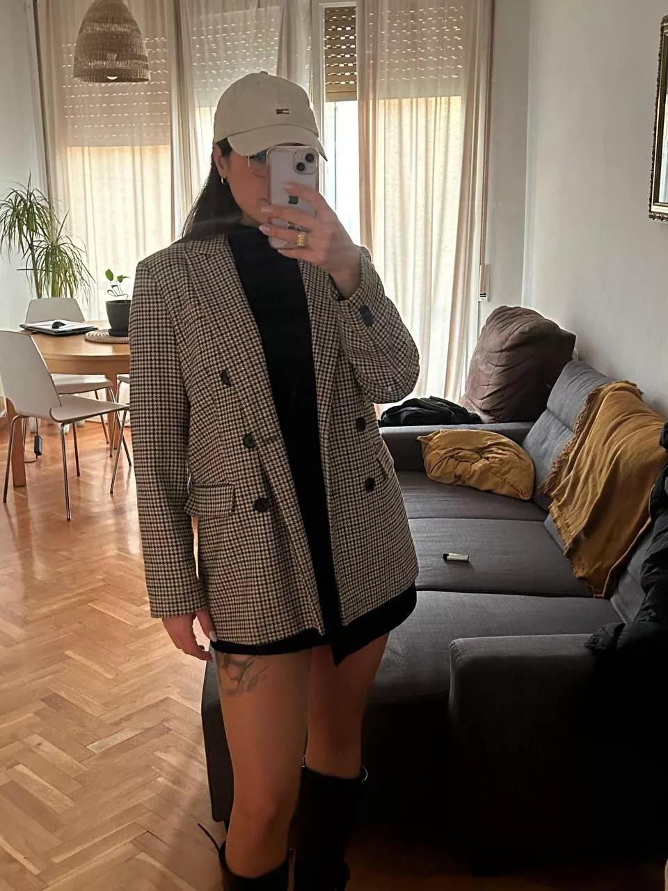 classy girl posted by GreedYuy