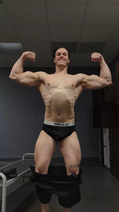 Come take a look 😘 by meaty_tarzan