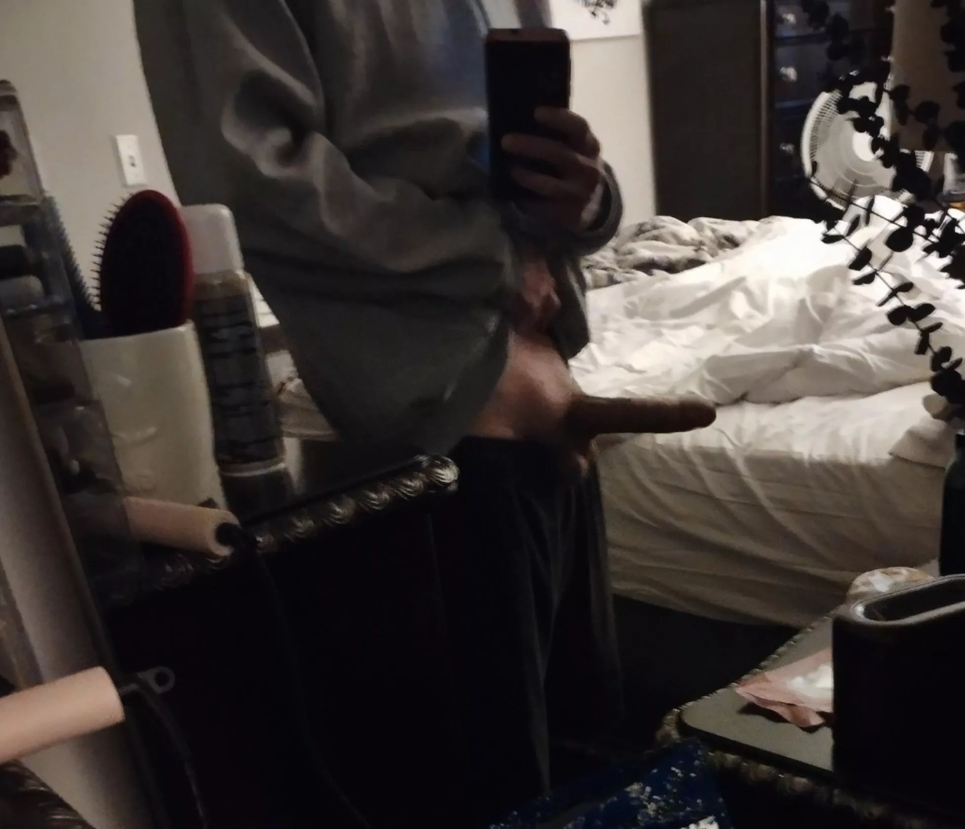 Daddy needs a tight asshole to fuck  posted by Crimson-King85