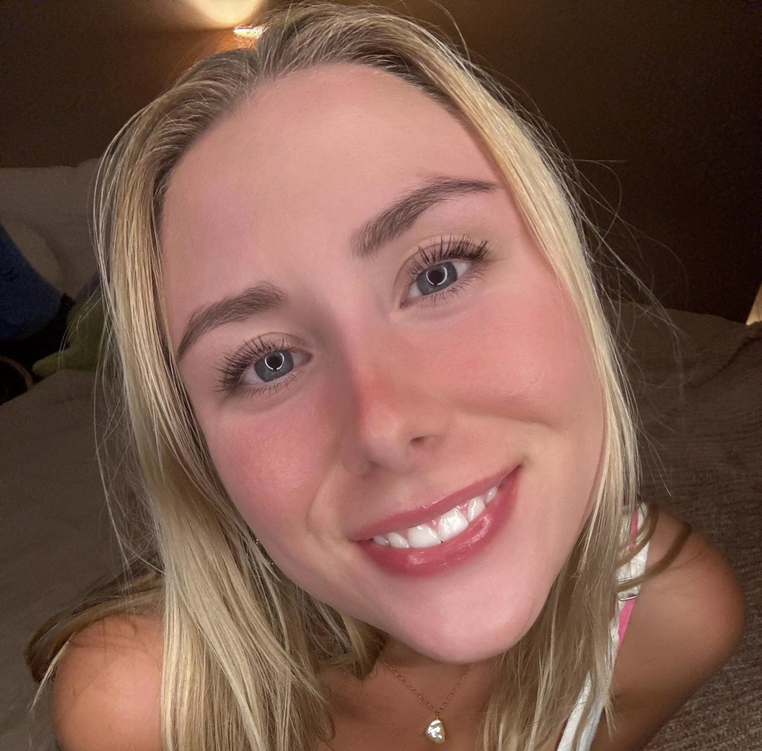 Do I get a smile back posted by mercyogu