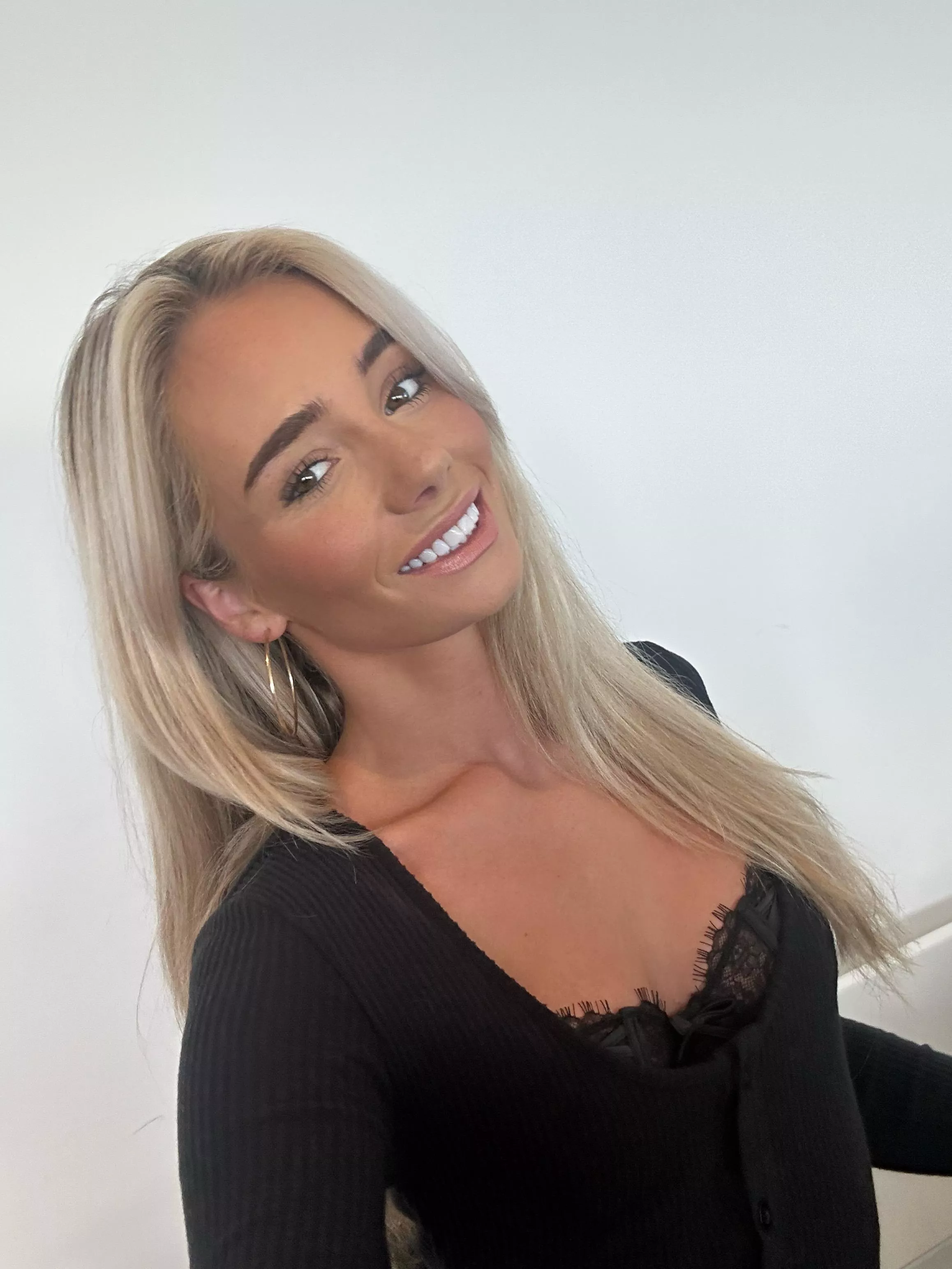 Do office outfits make me classy? posted by inked_glow