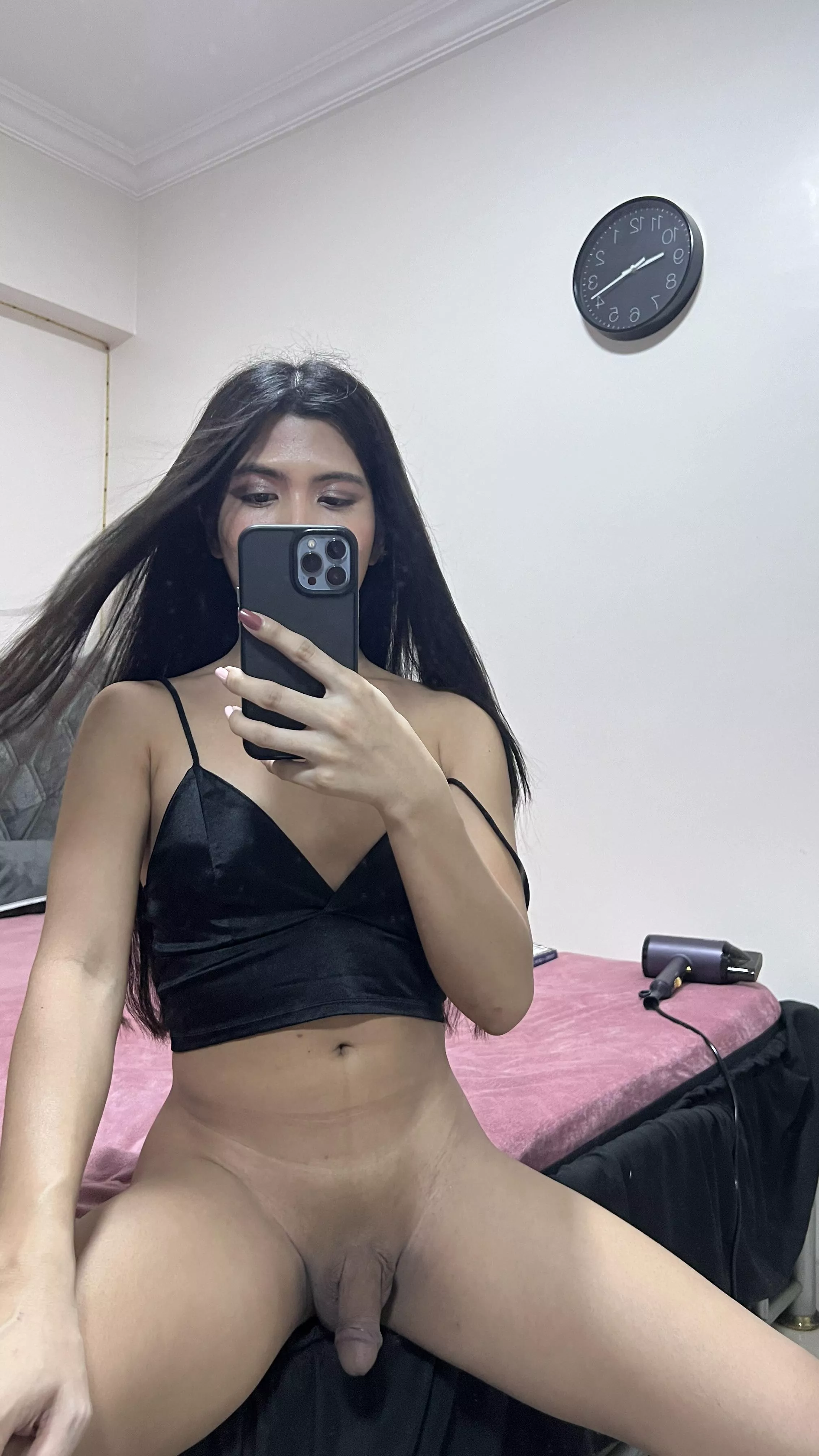 Do you lick girls with cock and long hair? posted by TSLilithCruz