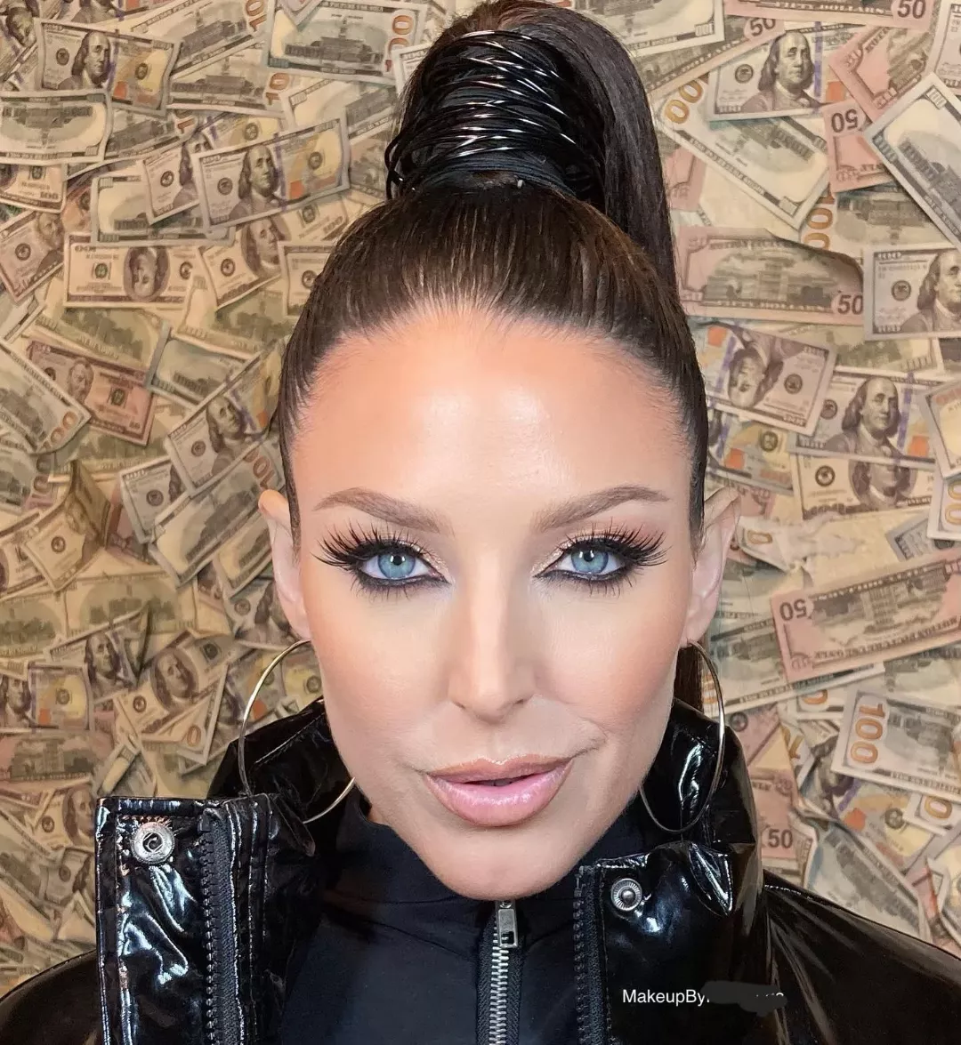 Face of a SLUT posted by CumdeviDevotee