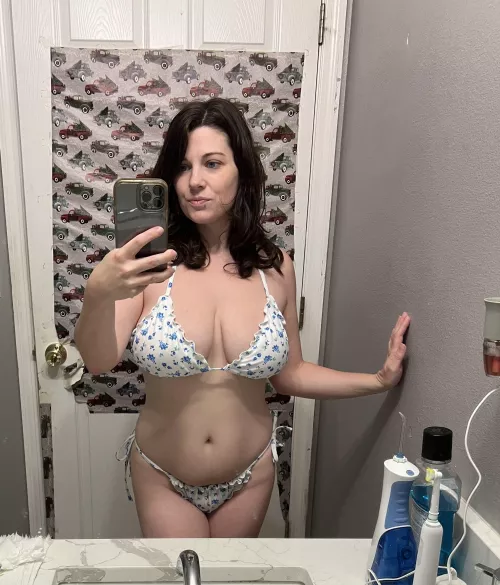 First time back at the beach after becoming a mommy 🤭 by SpicySugarVIP