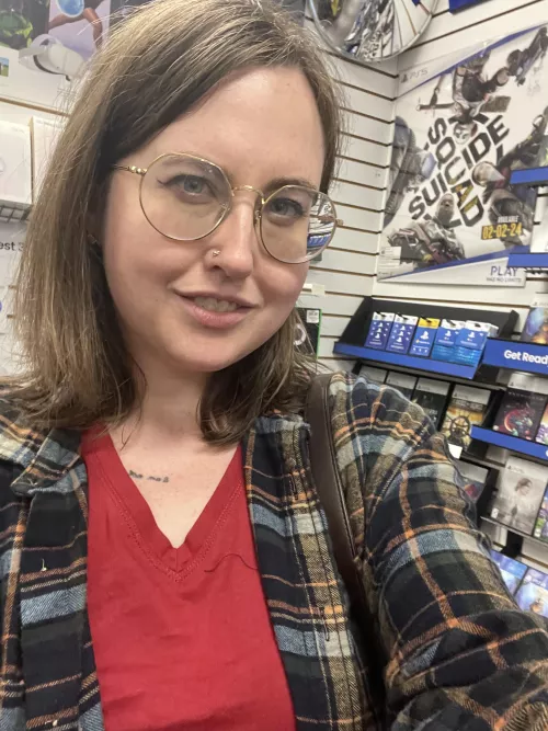 GameStop shops have gotten nicer inside, or maybe it's because the building is new.... I had fun shopping by helena_xxx