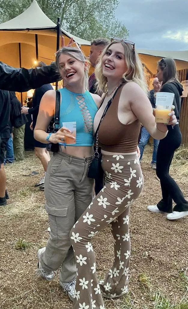 Hanging  posted by Alternative-Bug-8454