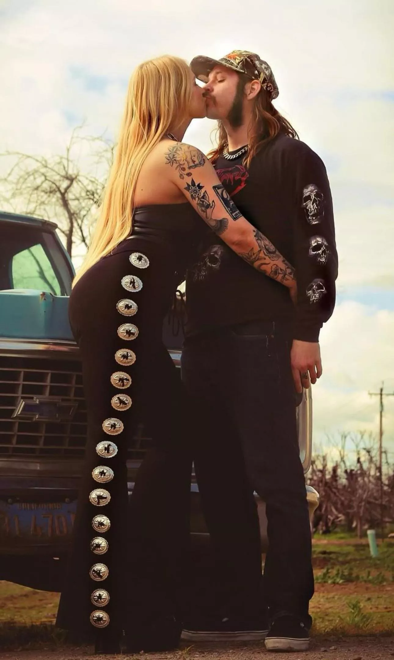 He’s a lucky bastard posted by XXXPORN9