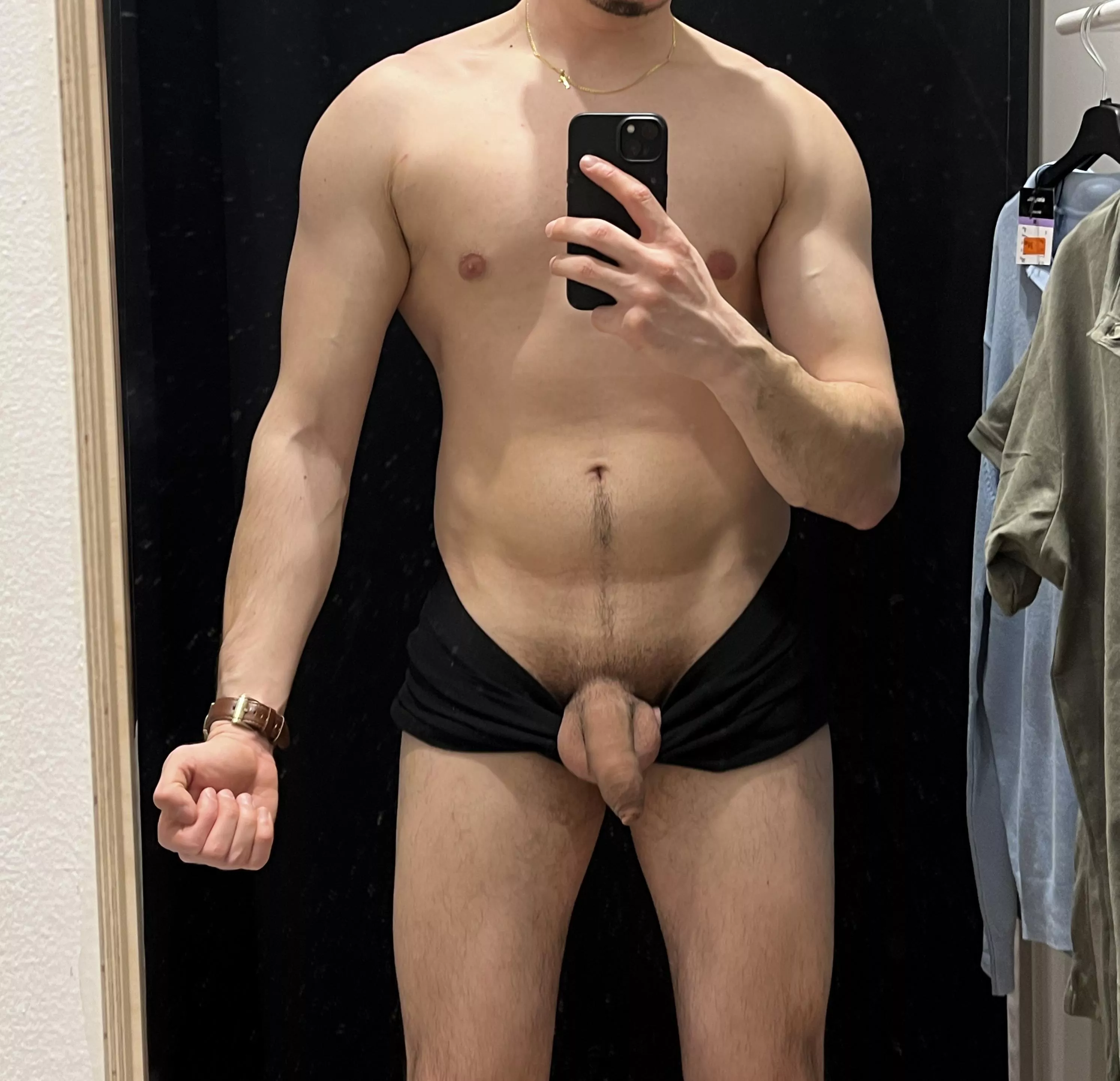 Horny in the changing room, who would join me ?  posted by DravenOut69