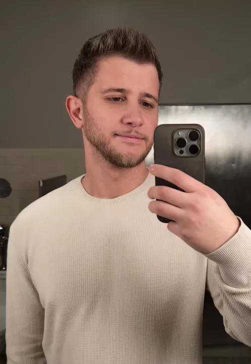 I have no reason for posting this other than the fact I felt a bit cute today. That is all. by Holyhips