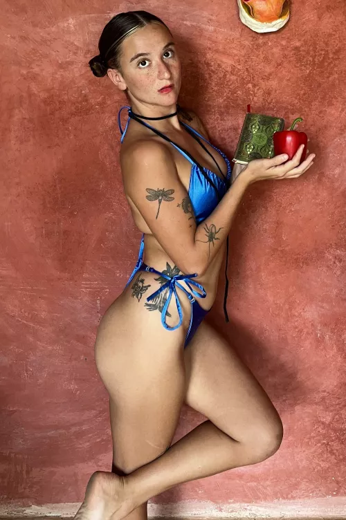 I love the color blue, it always keeps men's eyes on her and their penis by shellyvsall